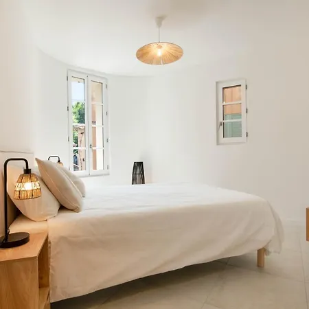 Maison Martine 쎙뜨호뻬